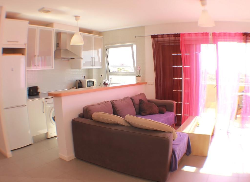 Alquilaencanarias-Medano Los Martines Beachfront A El Medano  Bagian luar foto