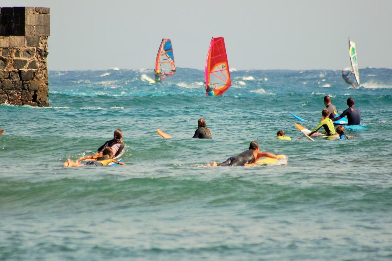 Alquilaencanarias-Medano Los Martines Beachfront A El Medano  Bagian luar foto